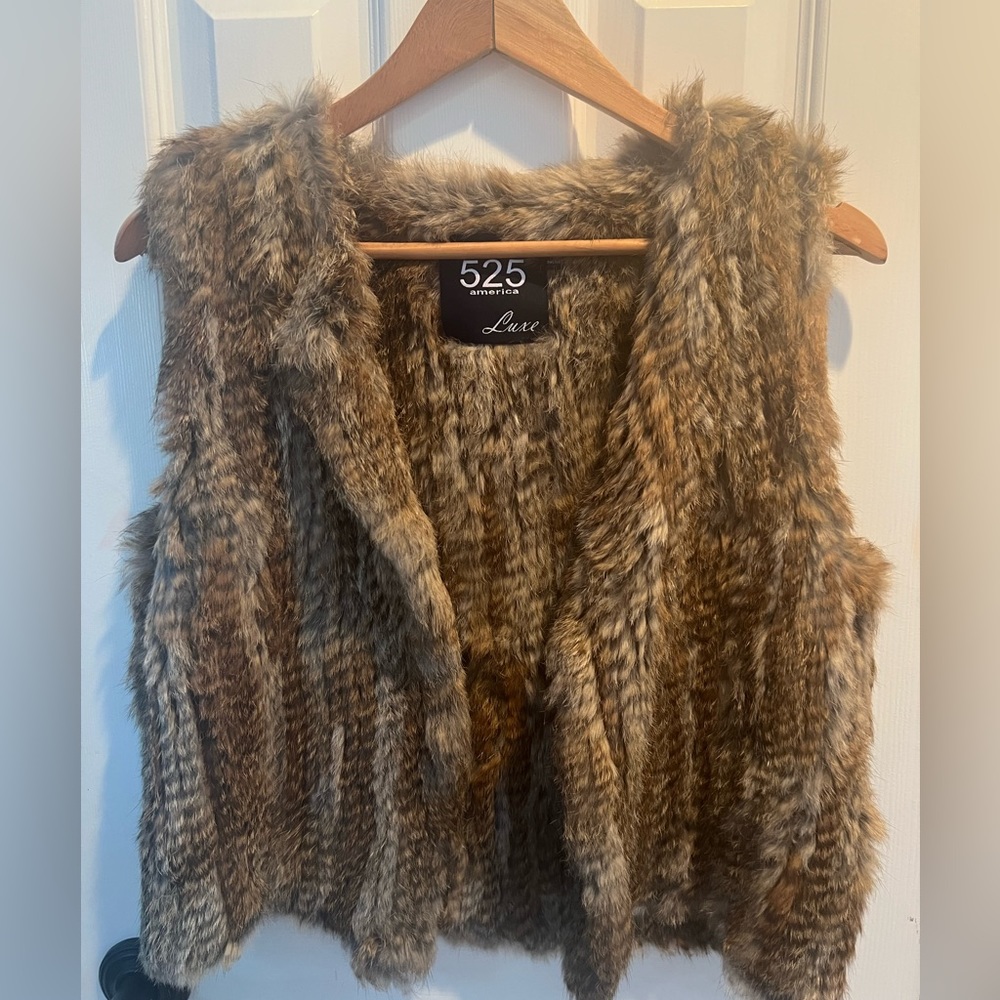 Bloomingdales 525 America Lux rabbit fur vest